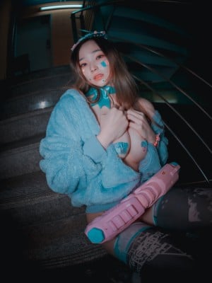DJAWA Photo - Bambi (밤비) - Nightcrawler_DJAWA-Photo-Bambi-Nightcrawler-MrCong.com-031