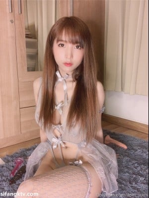 推特美颜假乳混血网红『安娜❤️悠米』 极致假乳丰臀 高清私拍376P_1919C.CC (39)
