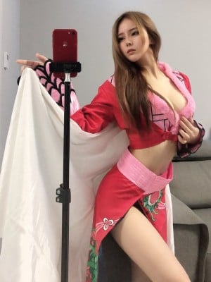 奔跑的晶螺儿微博杂图_0082w4Sely1gv99q46bgnj60pi14g7hw02
