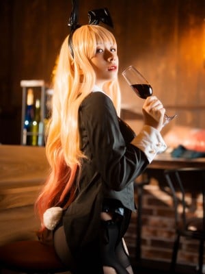 [清青琴玖] 喜多川兔女郎 Marin Kitagawa Bunny_12