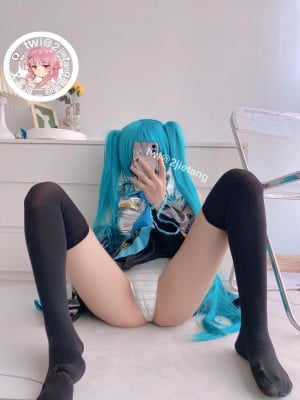 二阶堂(宅绘子) - 初音未来_023