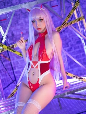 Umeko J - Zero Two_14