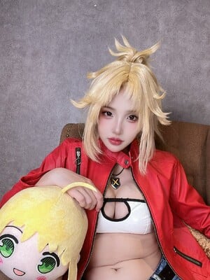 Puypuy プィプィ (Puypuychan) cosplay Mordred - FateGrand Order_184