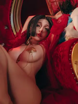 Umeko J - Boa Hancock (One Piece)_047