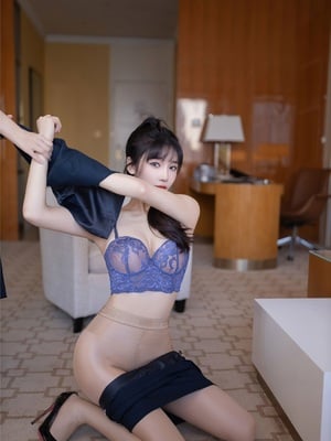 【丝袜控】秀人网精品套图之---陆萱萱（4）_24mnorg_1 33