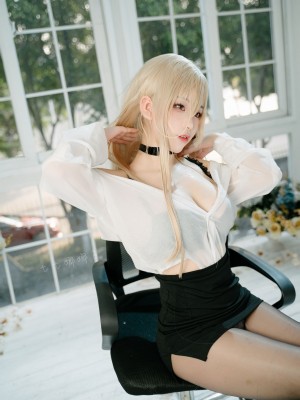 七七娜娜子 怨仇办公室_05