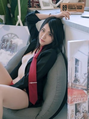 JVID 阿黎《实习生全裸上班日记》_image (58)