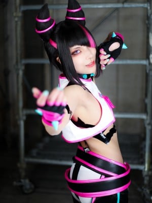 Comonun - Juri_037