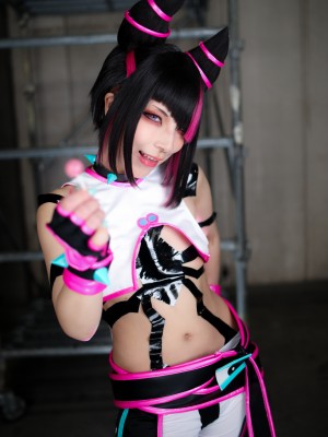 Comonun - Juri_016