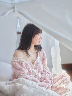 Kang In-kyung (강인경) - AG.537_Kang-In-kyung-AG.537-01