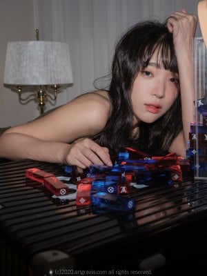 Kang In-kyung (강인경) - AG.190_Kang-In-kyung-AG.190-01
