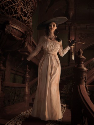 Lady Melamori - Alcina Dimitrescu_13