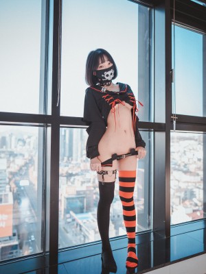 Kang In-kyung (강인경) - Masked Pirate_Kang-In-kyung-Masked-Pirate-02