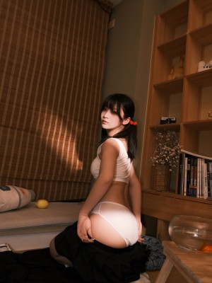 [星野柒兔] 放学后抓鱼的女孩_028
