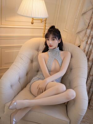 【丝袜控】秀人网精品套图之---陆萱萱（2）_24mnorg_1 12