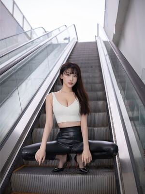 【丝袜控】秀人网精品套图之---陆萱萱（3）_24mnorg_1 2