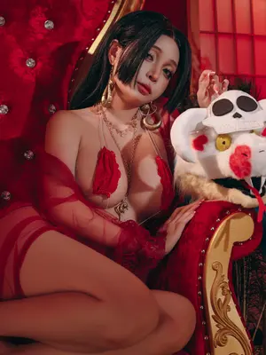Umeko J - Boa Hancock_38