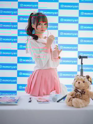 [ももにゃん（原魔物喵）] ビキニアイドルのサイン会_042