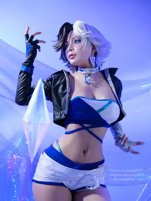 Umeko J - Luna Snow_004